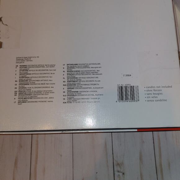 Goki Wooden Wreath Complete in Box w/ 14 figures Montessori - Picture 9 of 9